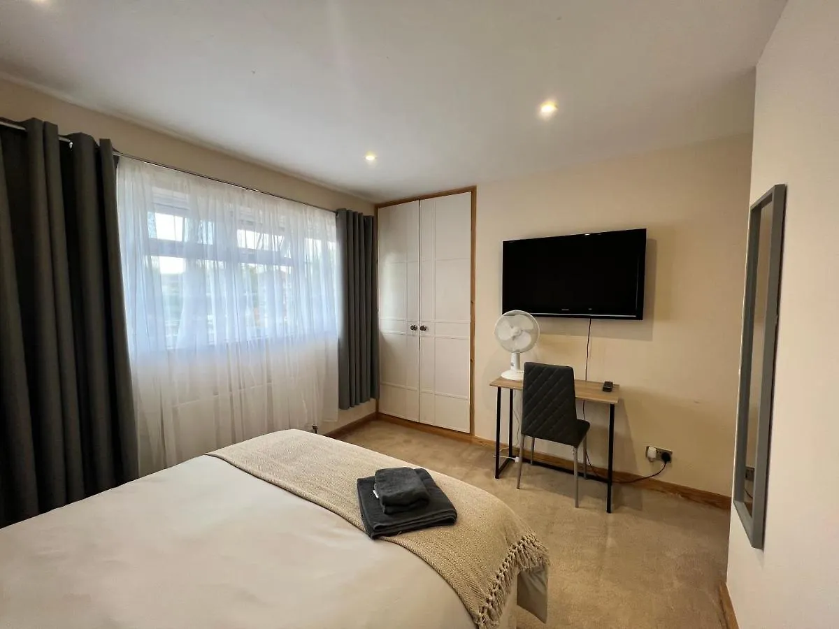 Casa de hóspedes Beautiful Room For One Person - Free Netflix, Amazon Prime & Disney Plus Bromley